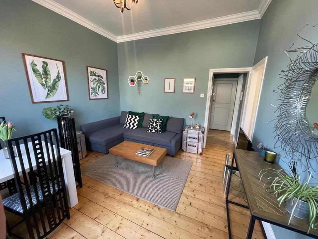 Richmond & Kew Gardens Cozy Garden Flat By The Pagoda Dış mekan fotoğraf